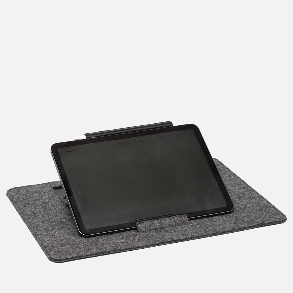 Felt Desktop Stand for iPad-0
